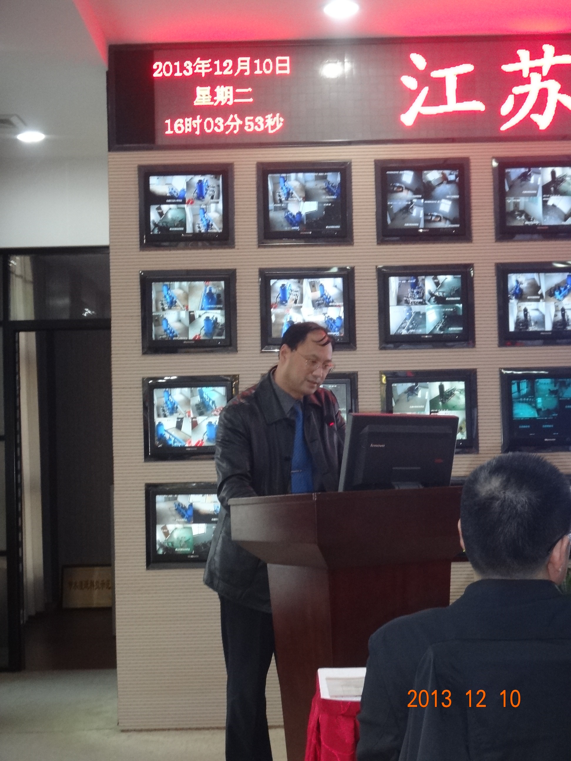 我校在全省高校“农校对接”工作会议上做重点经验介绍