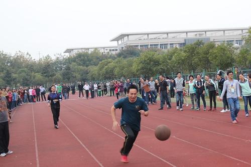 第二届教职工趣味运动会精彩瞬间1