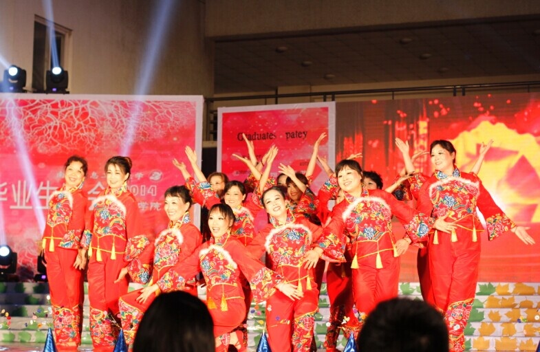 滨江阿姨舞蹈队1