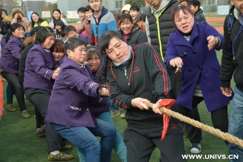 她们是阿姨,她们更像是母亲10