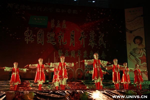 她们是阿姨,她们更像是母亲13