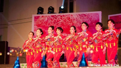 她们是阿姨,她们更像是母亲14